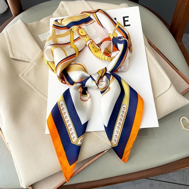 Luxury Bags Brands - وشاح حريري مربع نحيف بتصميم فاخر