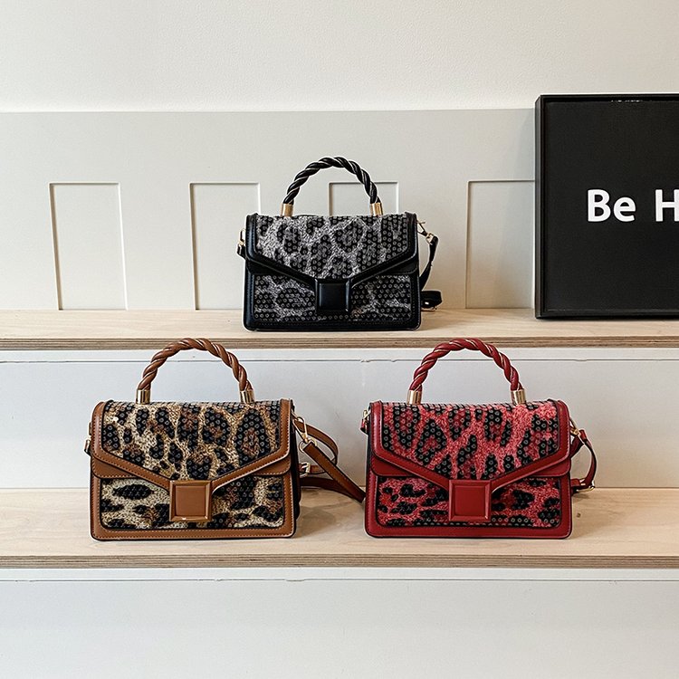 حقائب حفاضات جلدية كلاسيكية أن - مراجعة Luxury Bags Paris وسعره