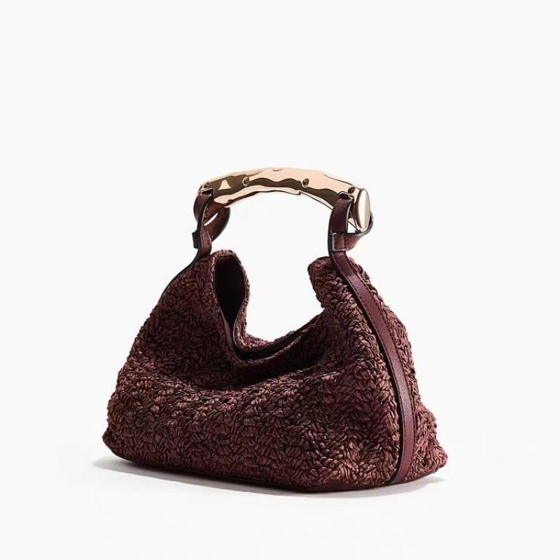 حقيبة كروس بودي فاخرة وأنيقة ب - مراجعة Luxury Bags Paris وسعره