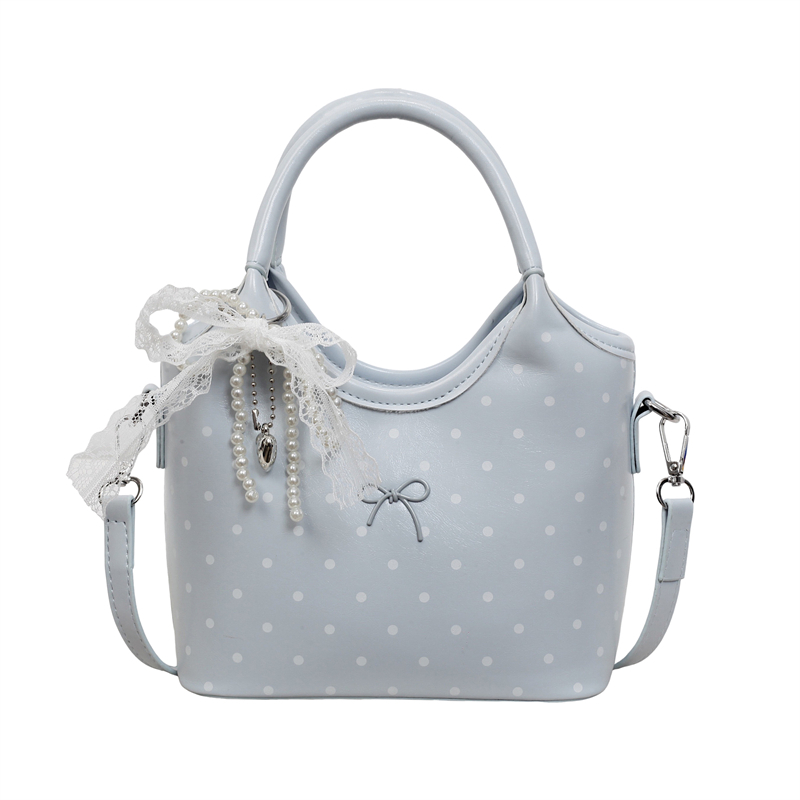 حقيبة حفاضات بتصميم عصري وشعار - مراجعة Luxury Bags Paris وسعره