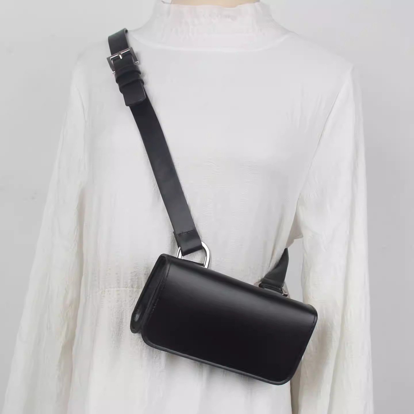 حزام جلد صناعي للرجال والنساء، - مراجعة Belt Bag Leather Wide وسعره
