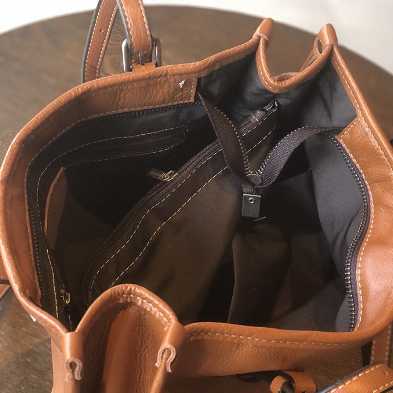 حقيبة يد نسائية من الجلد الطبي - مراجعة Quiet Luxury Bags Tote وسعره