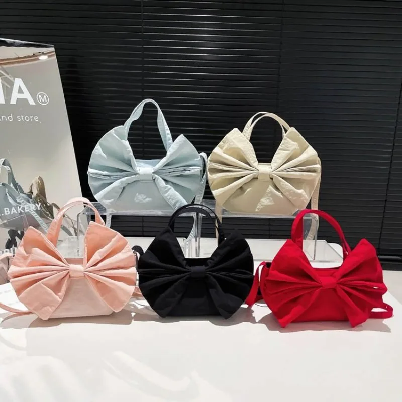 حقيبة حفاضات أنيقة للنساء: حقي - مراجعة Luxury Bags Paris وسعره