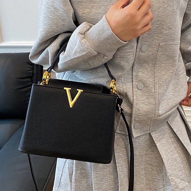 حقائب حفاضات جلدية فريدة من نو - مراجعة Luxury Bags Paris وسعره