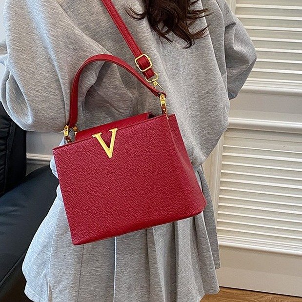 حقائب حفاضات جلدية فريدة من نو - مراجعة Luxury Bags Paris وسعره
