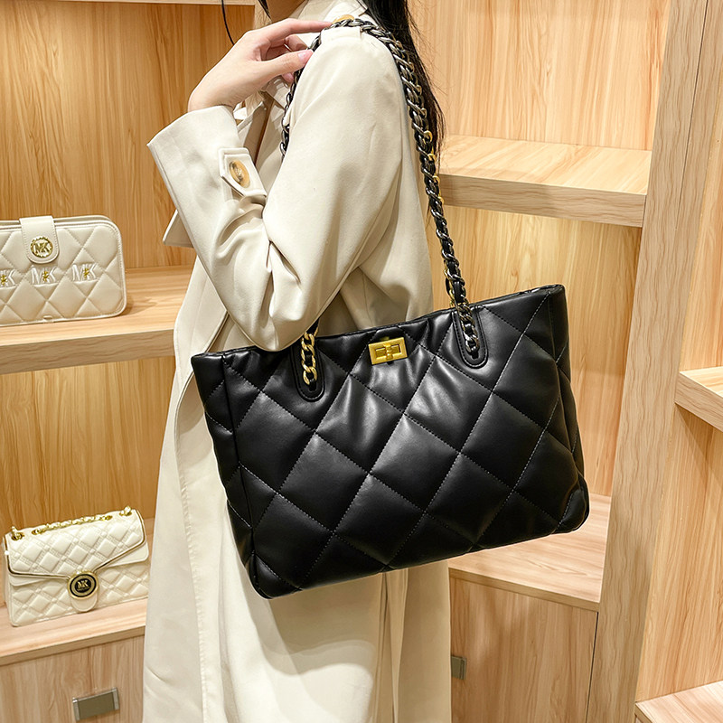 حقيبة يد نسائية أنيقة وعصرية م - مراجعة Luxury Bags Hong Kong وسعره