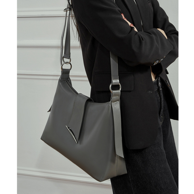 حقائب كتف كبيرة من جلد البقر ا - مراجعة Luxury Tote Bags With Zipper وسعره